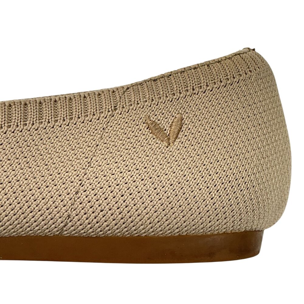 VIVAIA Women's Aria Pointed-Toe Ballet Flats Women's Size 8.5 Almond Beige - Picture 9 of 16
